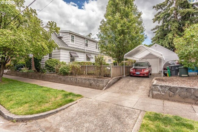 Foto del edificio - 7505 SE Milwaukie Ave