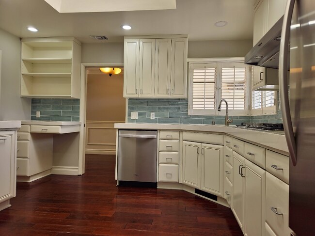 Foto del edificio - 1219 Essex Ln