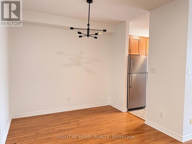 Building Photo - 412 Stalwart Crescent