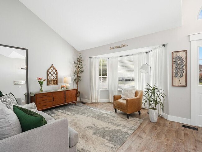 Foto del edificio - 1728 W 8300 S