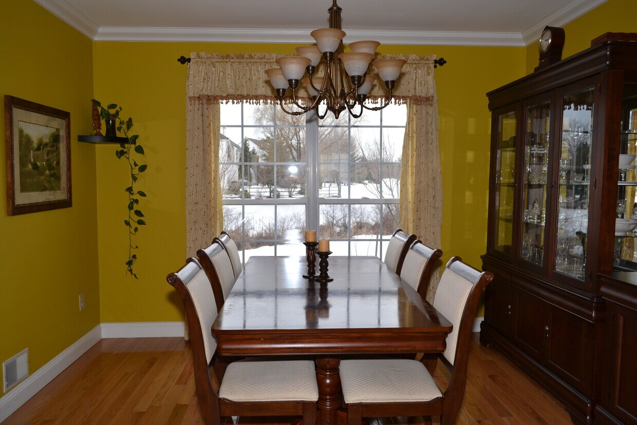 Building Photo - 50 Hunt Dr