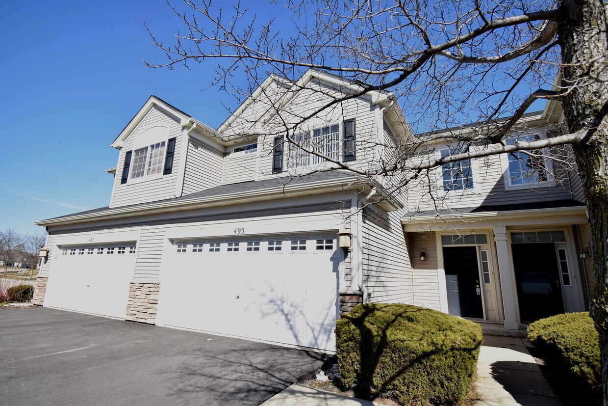 495 Telluride Dr, Gilberts, IL 60136 Townhome Rentals in Gilberts IL