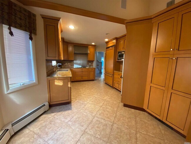 Building Photo - 2 Verton Ct