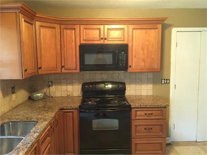 Foto del edificio - 8325 Elm Ave