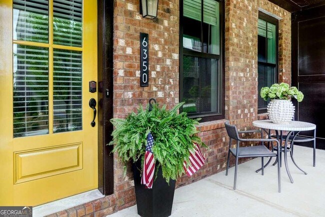 Building Photo - 6350 Cortland Walk