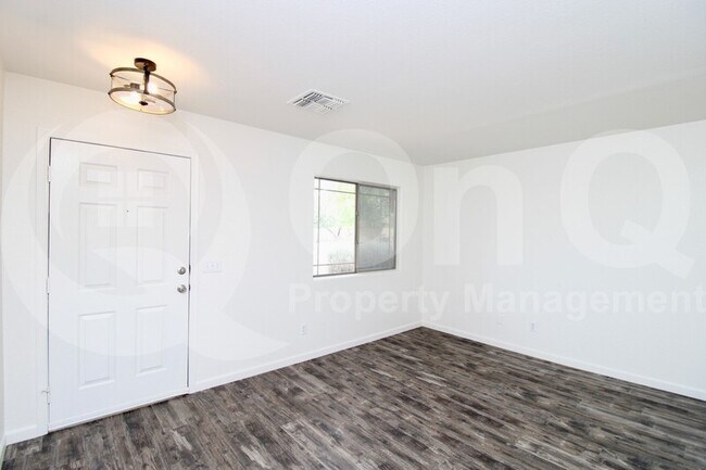Foto del edificio - 31057 N Dry Creek Way