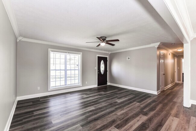 Building Photo - Spacious 3 Bedroom Living in Ardmore, AL