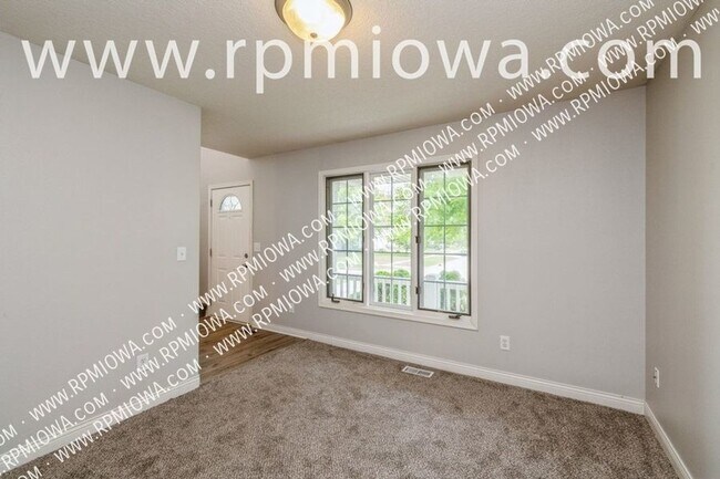 Foto del edificio - 15803 Hawthorn Dr