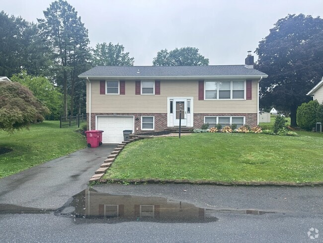 Building Photo - 14 E Glen Tilt Ave