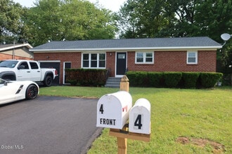 Building Photo - 4 Eastwood Dr