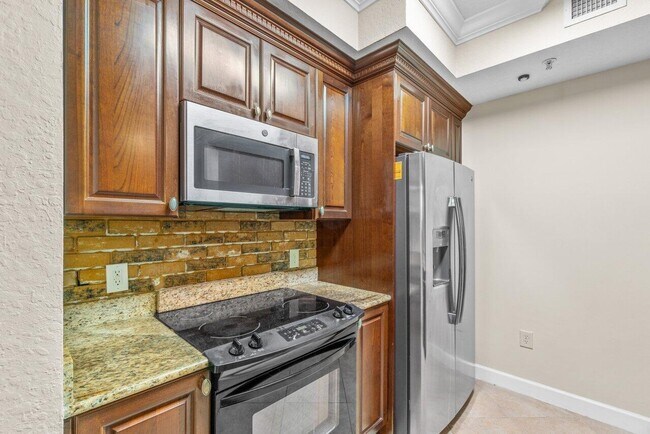 Building Photo - 4 Renaissance Way