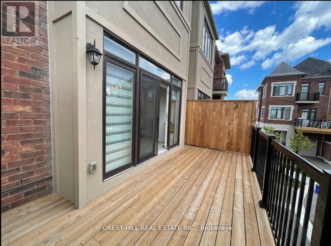 Building Photo - 10 John Greene Ln