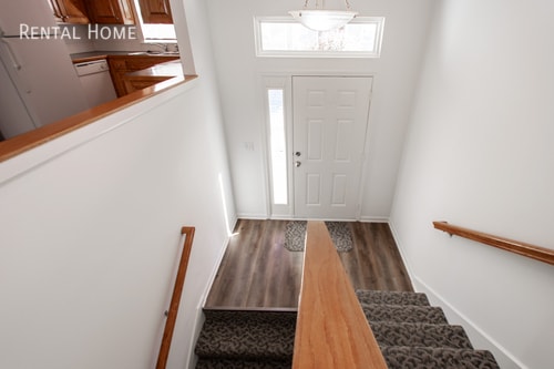 Building Photo - 5905 Perry-