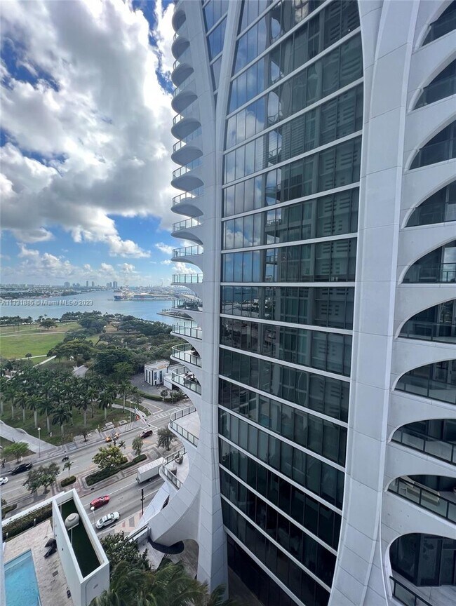Building Photo - 1040 Biscayne Blvd