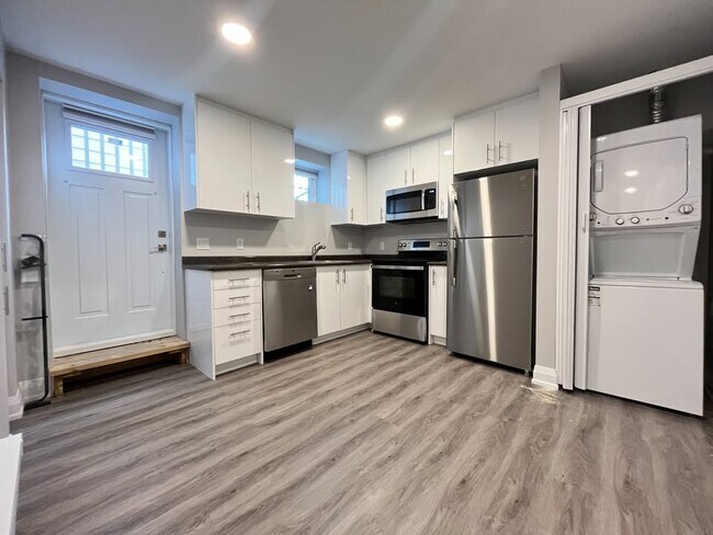 Photo du bâtiment - B-146 Bartlett Avenue Toronto Ontario M6H 3G1