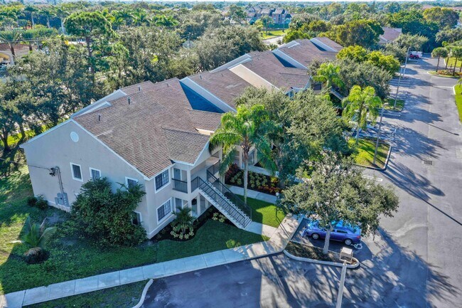 Foto del edificio - 4685 Haverhill Rd