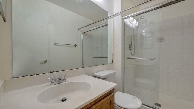 Building Photo - 14911 McKisson Ct