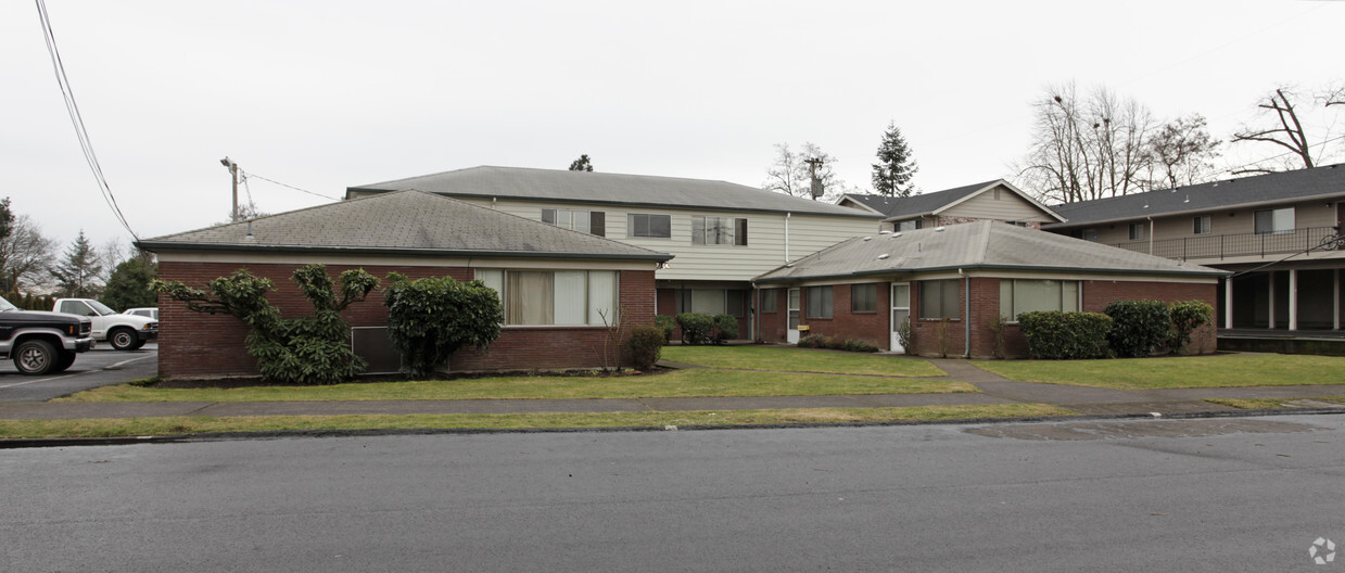 Foto principal - Rivercrest Apartments