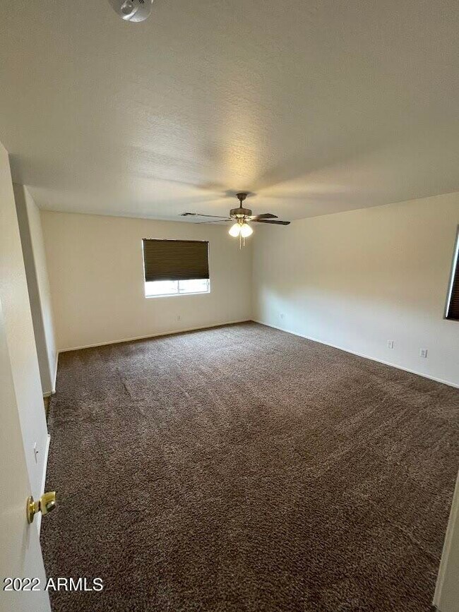 Foto del edificio - 25881 W North Star Pl