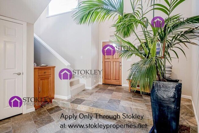 Foto del edificio - 155 Farallon Ct