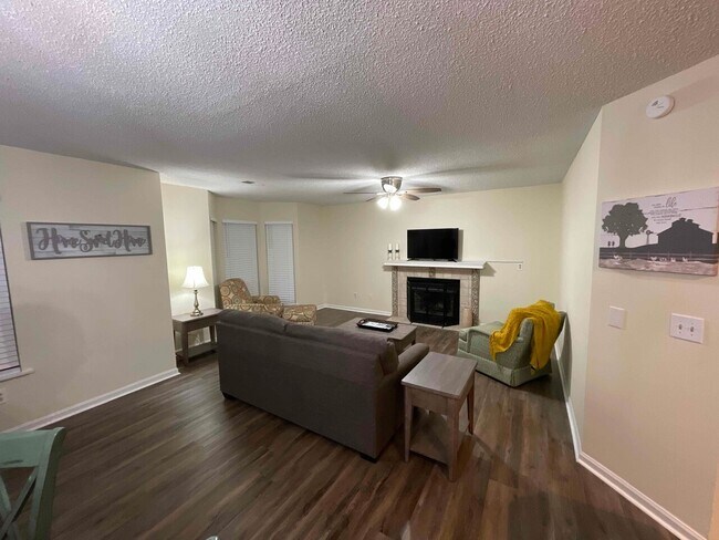 Building Photo - Cutler's Station Condo