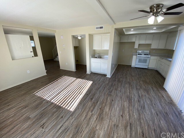 Building Photo - 8091 Graziadio Dr