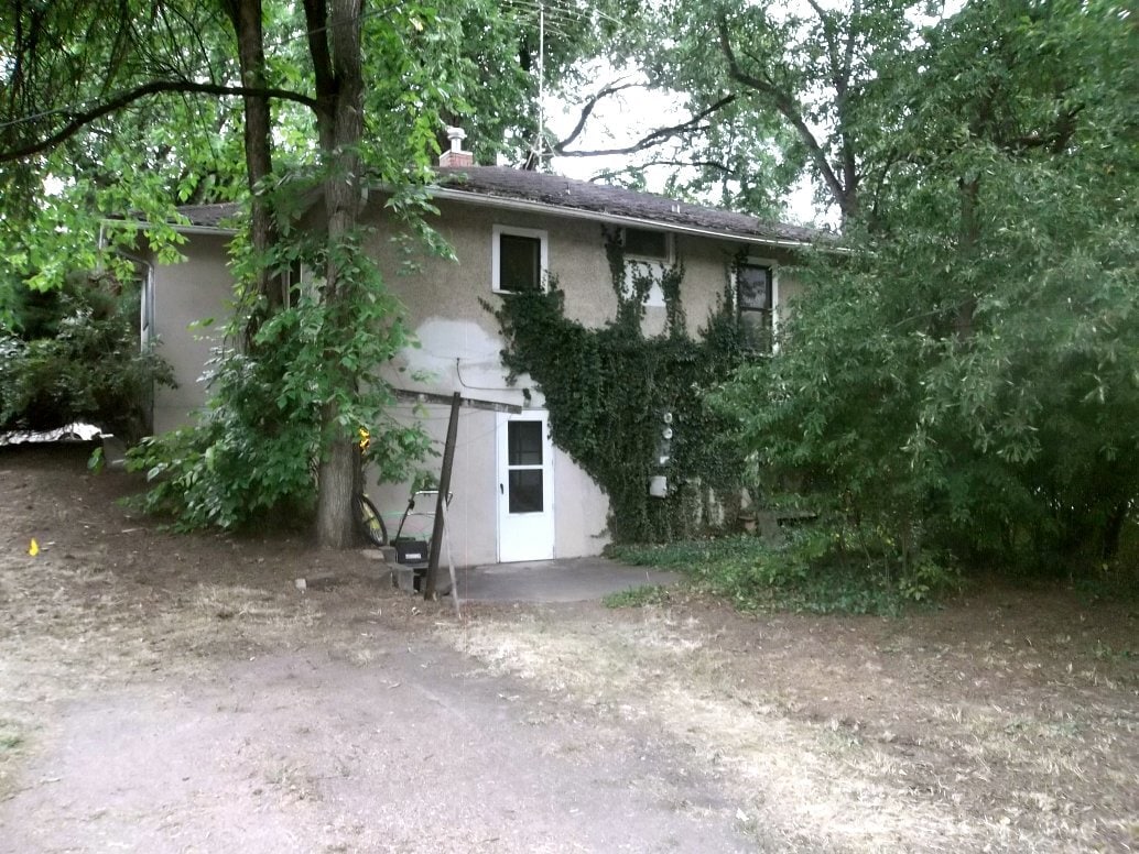Primary Photo - 334 E Elizabeth St