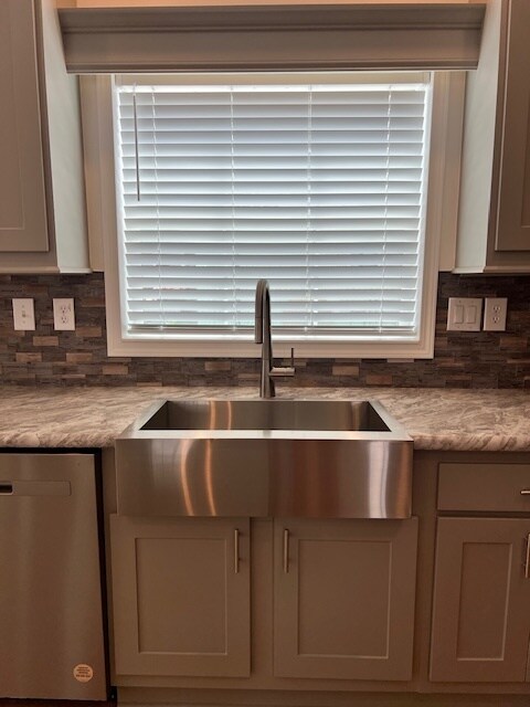 Foto del edificio - 1617 Killarney Ct