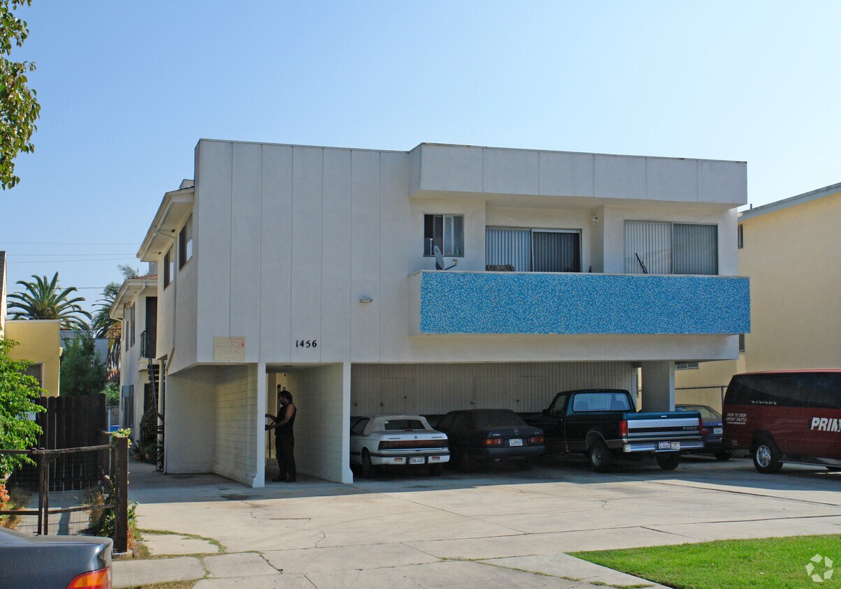 Foto del edificio - 1456 S Wooster St