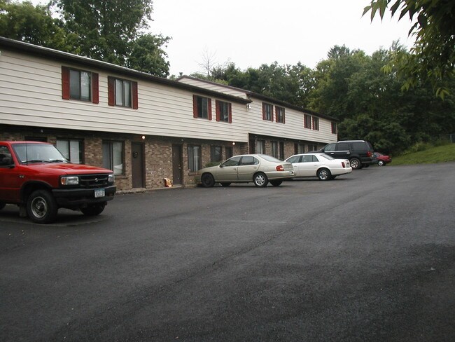 Foto del edificio - Stevensburgh Realty, LLC - 1228-02