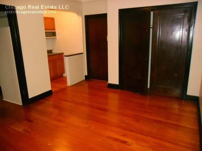 Foto del edificio - 948 W Cuyler Ave
