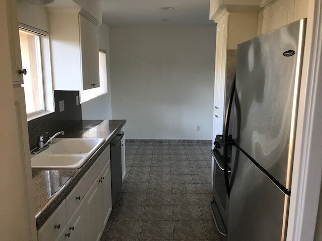 Foto del edificio - 6227 Morse Ave