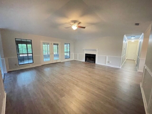 Building Photo - 105 Dewitt Loop