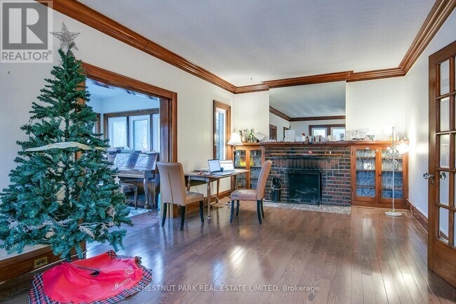 Photo du bâtiment - 114 Colin Ave