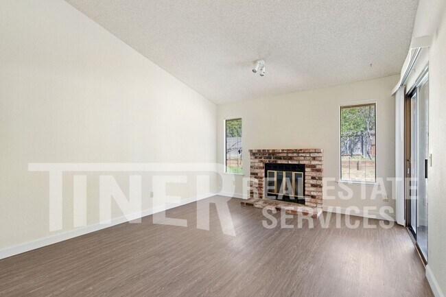 Building Photo - 7254 Butterball Way
