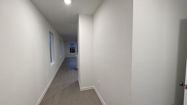 Foto del edificio - 1460 Cactus Rose Dr