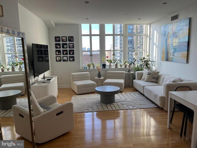 Foto del edificio - 111 S 15th St