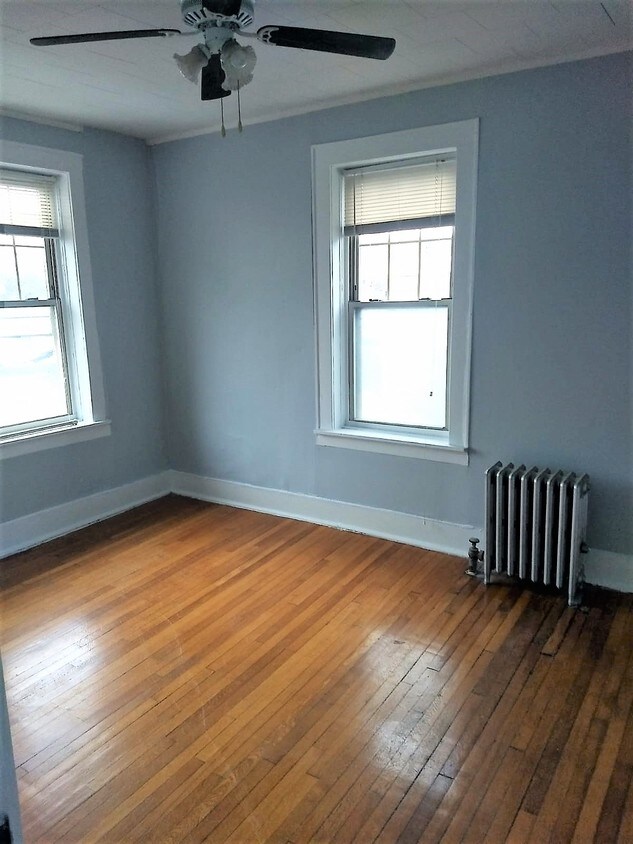 Primary Photo - 388 Bloomfield Ave
