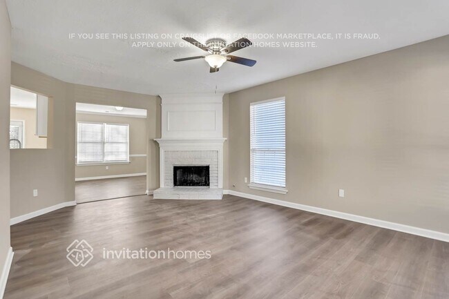Foto del edificio - 1363 Ambercrest Way