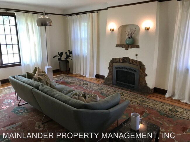 Foto del edificio - 3 br, 2.5 bath House - 2721 NE 21ST AVE