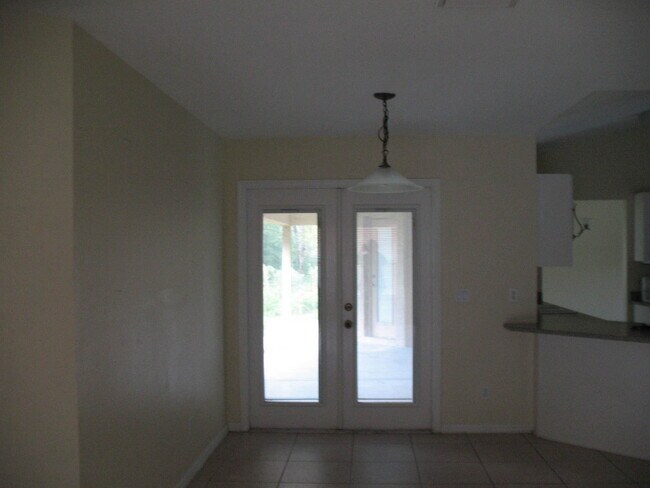 Building Photo - 440 Marion Oaks Trail