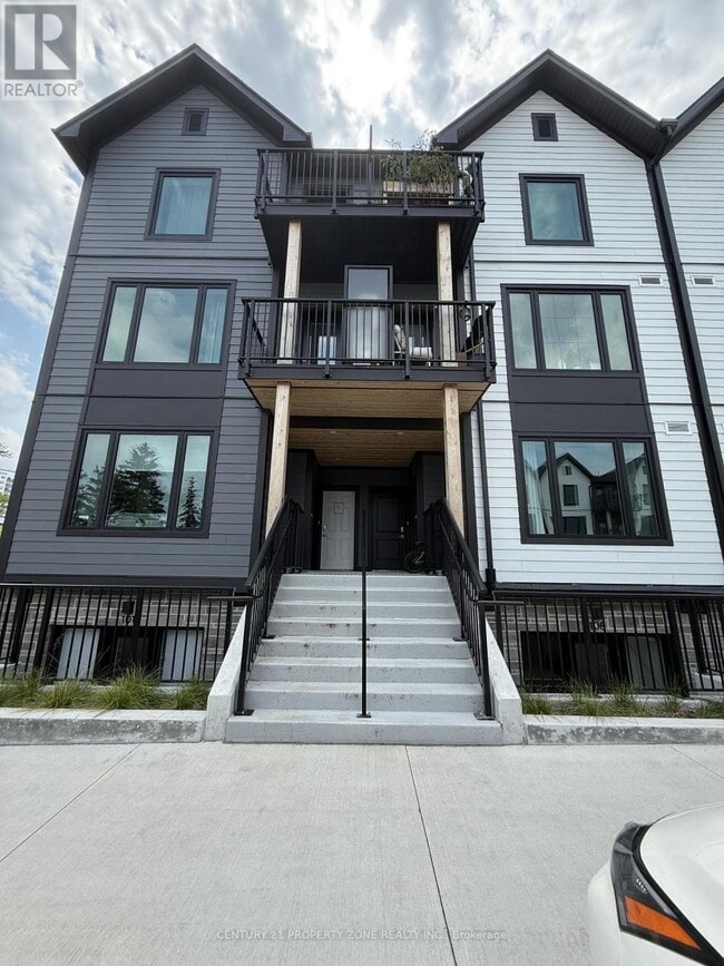 Building Photo - 708 Woolwich St
