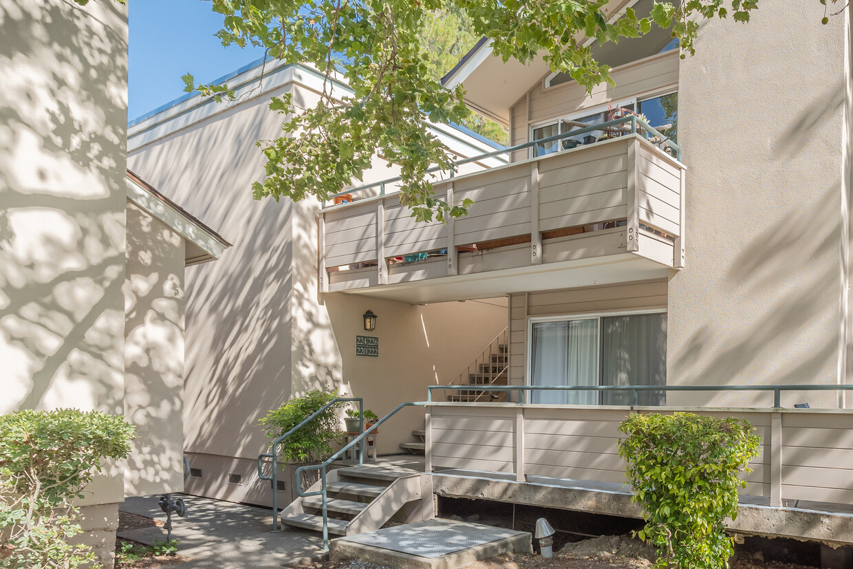 224 Larkspur Plaza Dr Unit 224, Larkspur, CA 94939 Condo for Rent in