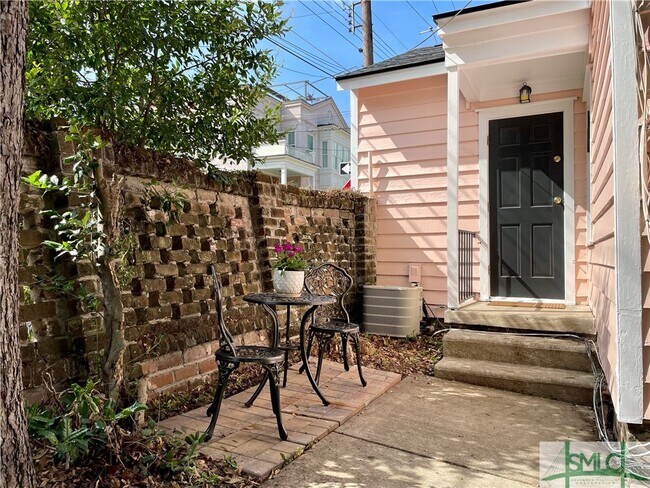 Foto del edificio - 219 W Taylor St