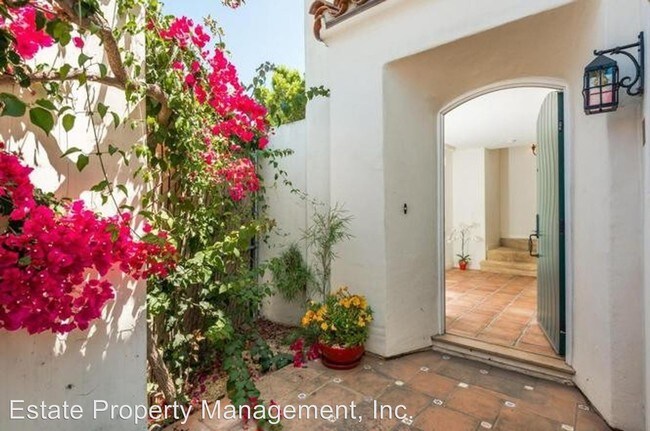 Foto del edificio - 220 Santa Barbara St