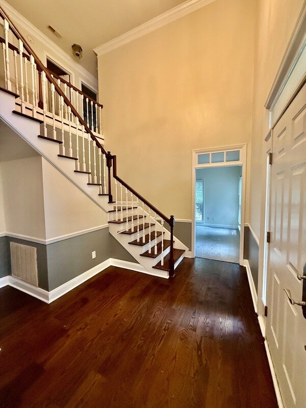 Foto del edificio - 2411 Oakwood Ave NE