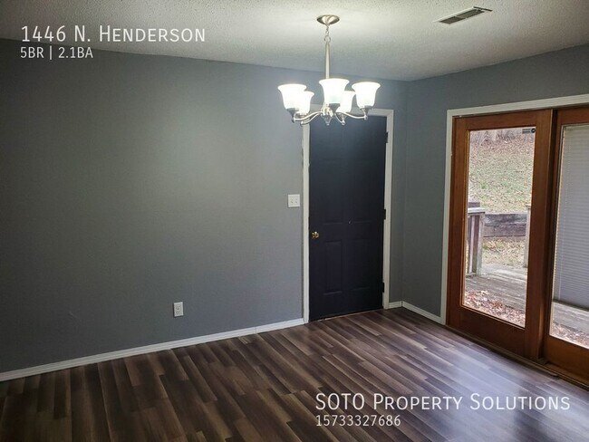 Building Photo - 5 BD / 2.5 BA House