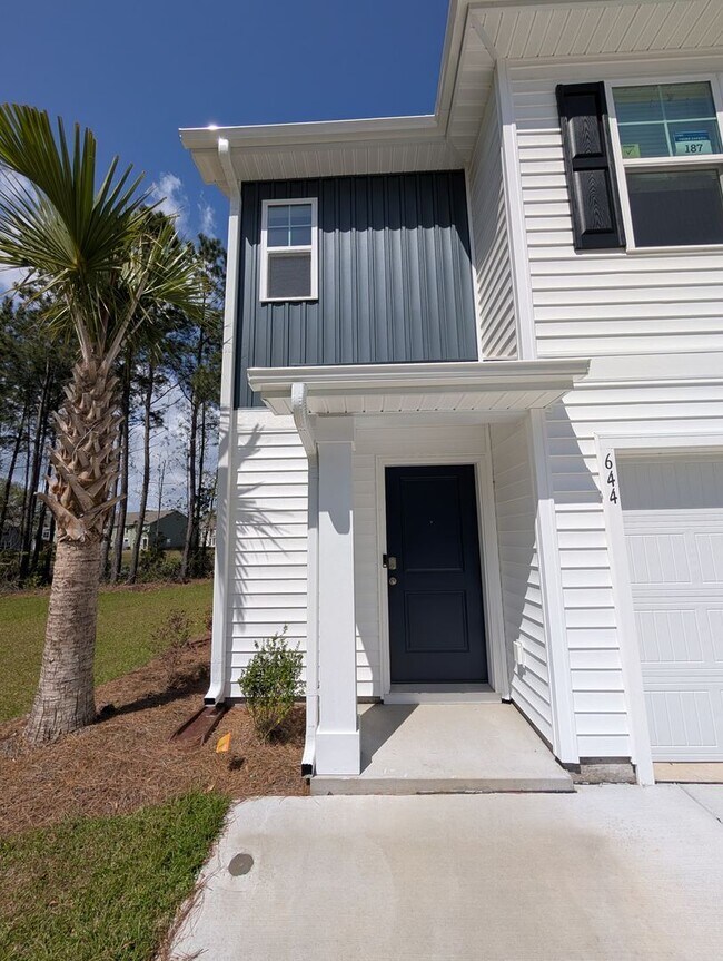 Foto del edificio - NEW End Unit Townhouse Available for Rent - Conway, South Carolina