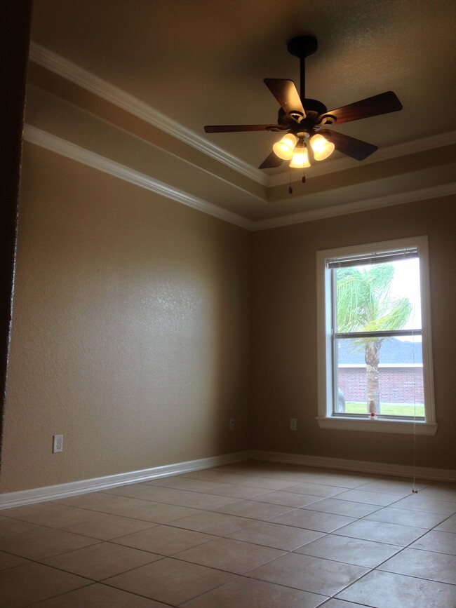 Tile and Tray ceilings throughout - 2706 Bobcat Ln