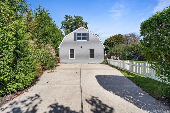 Building Photo - 25 Gardners Ln